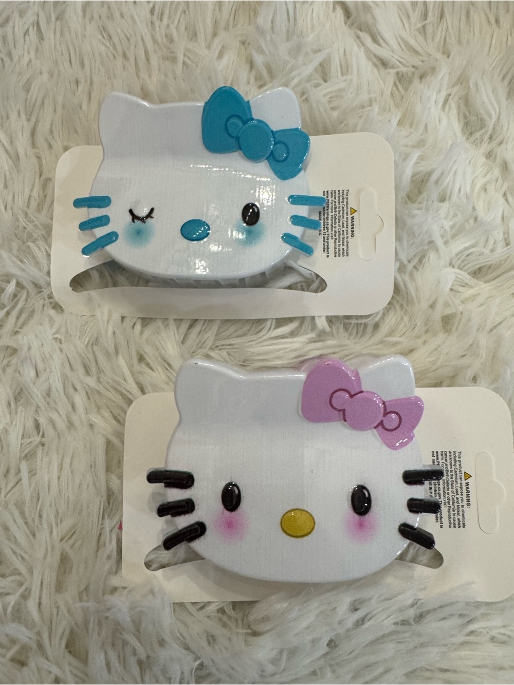 Cute Hello Kitty Hair Clips claws  — White with Blue and Pink set of 2
